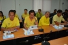 คณะผู้บริหาร และชาวบ้าน เข้าร่วมประชุมเรื่องความเดือดร้อนของ